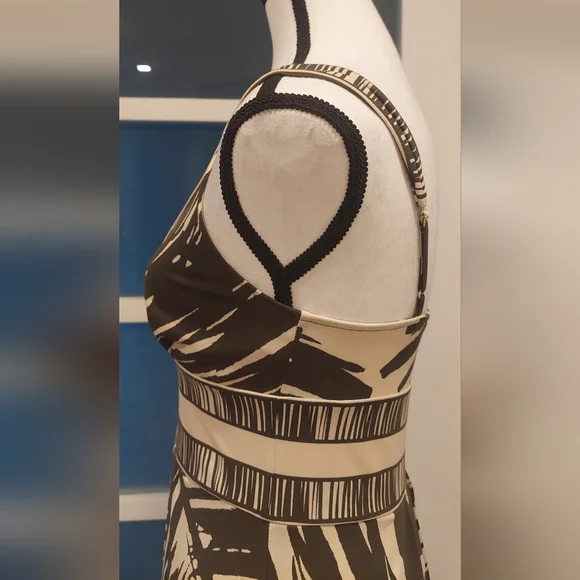 BCBGMaxAzria Tan and Cream Patterned Maxi Dress - Picture 5 of 10